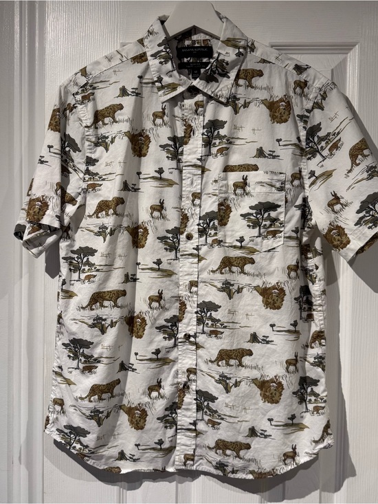 Banana Republic Other - Banana Republic White Short-Sleeve Safari Animal Print Button-Up Shirt